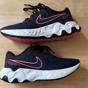 New woman Nike Renew Ride 2 sneakers, original box